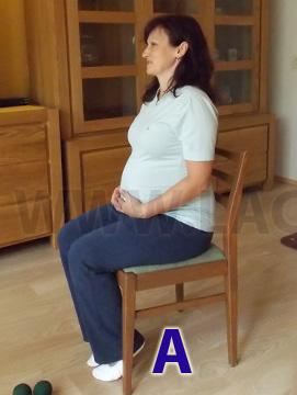 technika posilňovacích cvikov - Tehotenské cviky - stláčanie rúk v sede na stoličke za chrbtom