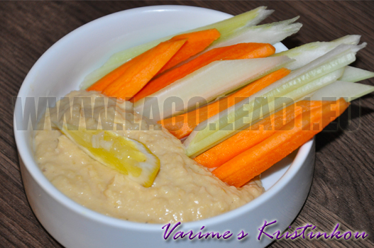 Domáci hummus